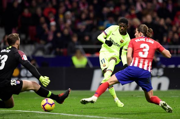 Mana Dembele and Felipe Luis